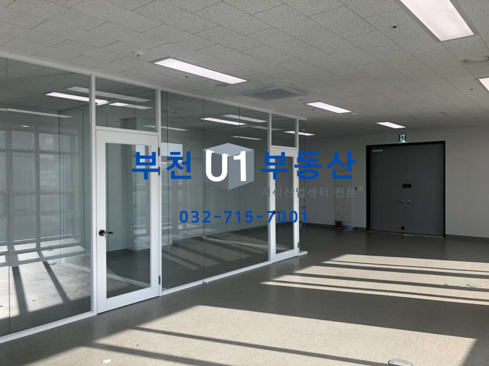 경기 부천원미구 원미동 39-1 전용28평 , 탁 트인 코너호실, 냉난방기, 강화도어, 도어락, 룸2개 월세 매물번호 10406 사진 1